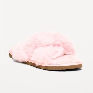 NEW Old Navy Size 9 Blush Pink Faux-Fur Twist-Front Slippers